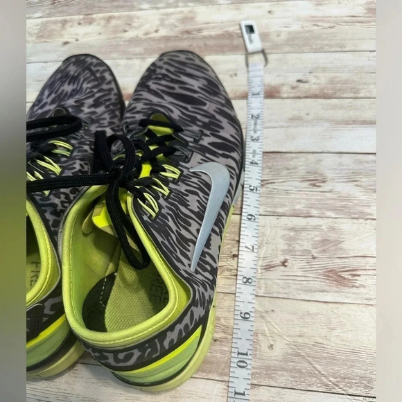 Nike Free Running Shoe Women’s Size 9 Leopard Black Gray Athletic - Picture 5 of 7